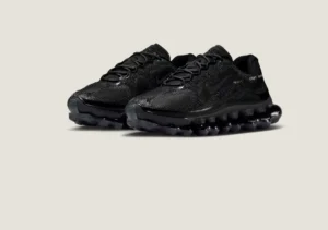 Alternative view of Nike Air Liquid Max x Fragment - Black