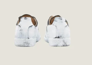 Alternative view of Maison Margiela Replica - Black / Glossy White