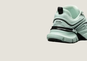 Alternative view of Dior B44 Blade - Light Green
