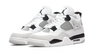 Alternative view of J4 - MILITARY BLACK