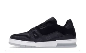 LV – TRAINER BLACK MONOGRAM