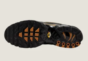 Alternative view of Nike Air Max Plus - Cordura Black