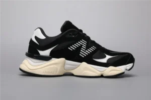 New Balance 9060 - Black / White